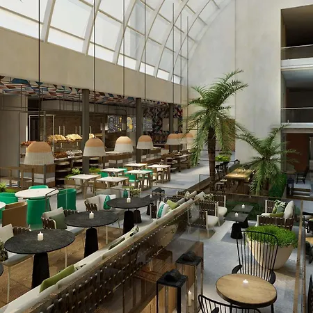 Hyatt Regency Hotel 5*