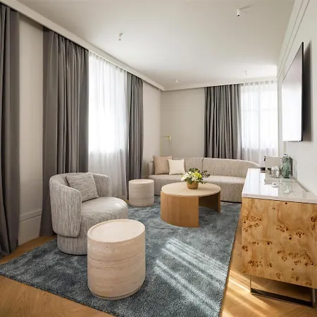 Hyatt Regency Hotel 5*