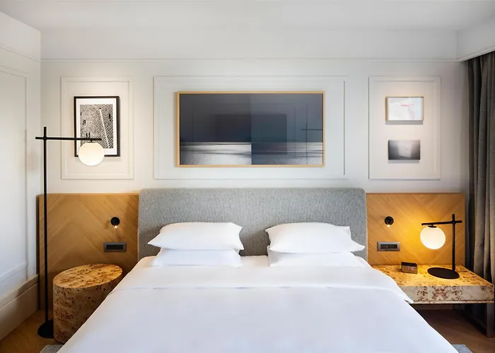Hyatt Regency 5*