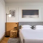 Hyatt Regency 5*