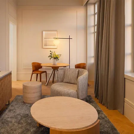 Hyatt Regency 5*