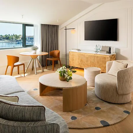 Hyatt Regency Hotel 5*